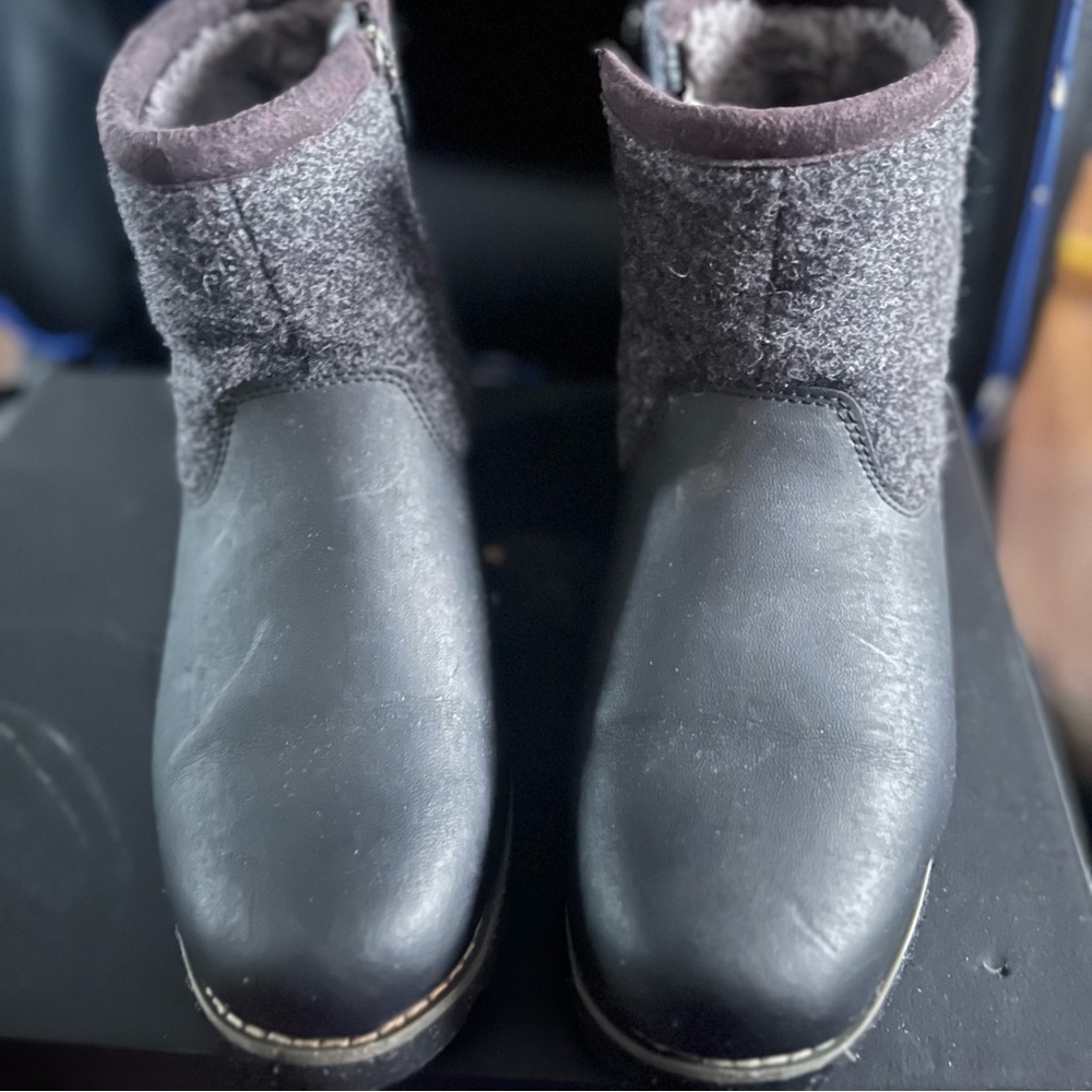 UGG Boots (short) ankle